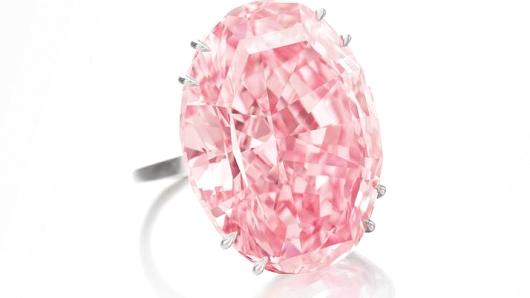 101196299-pink-star-diamond_rr.530x298